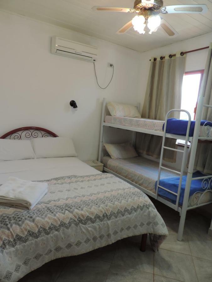 Habitaciones Panchita 푸에르토이과수 외부 사진